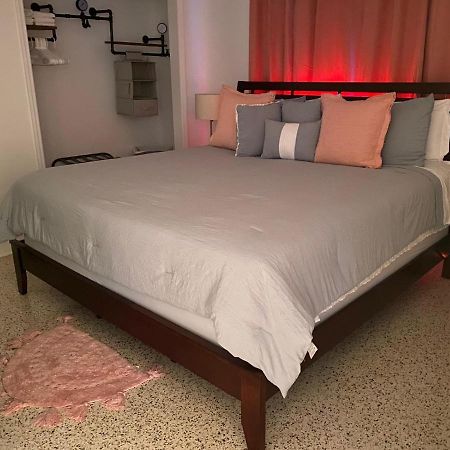 Stayover In Miami Home 2Br - 1Bth - Free Parking ภายนอก รูปภาพ