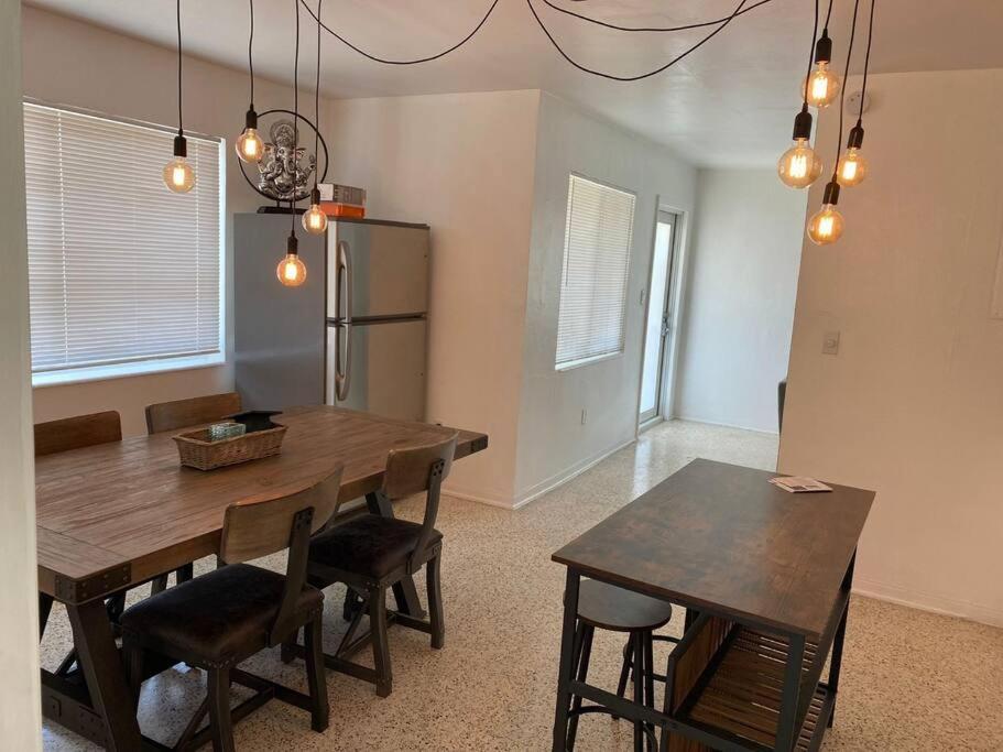 Stayover In Miami Home 2Br - 1Bth - Free Parking ภายนอก รูปภาพ